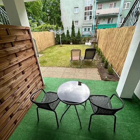 E&j Homestay *