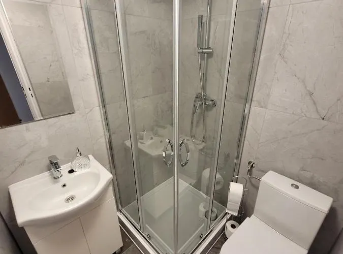 E&j בית אירוח *