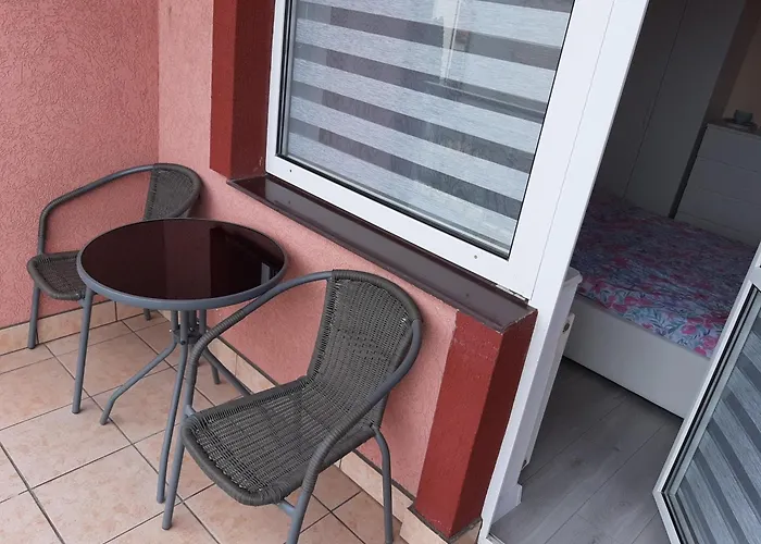 E&j מידזיזדרויה